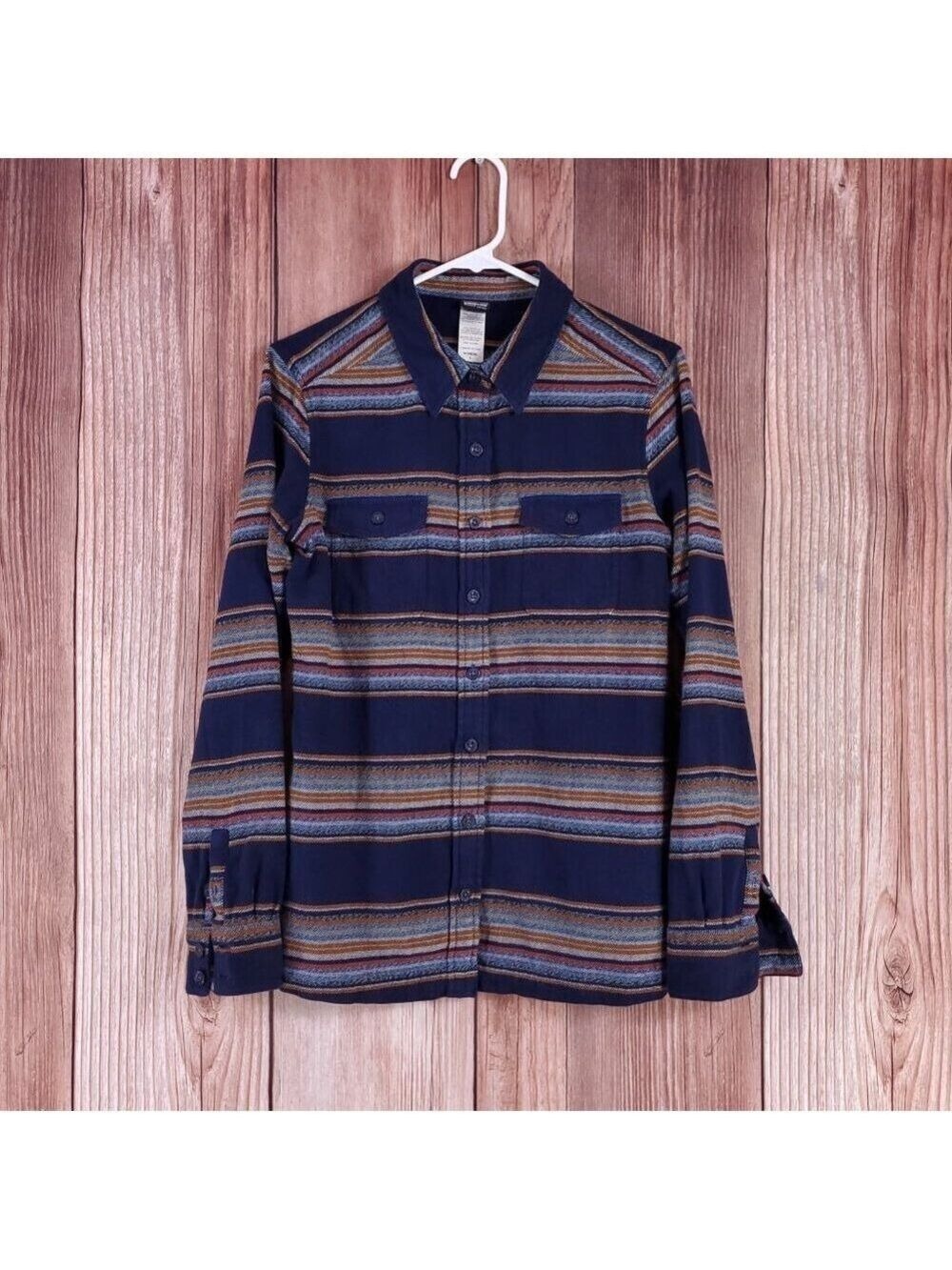 Patagonia Womens Size 6 Long Sleeved Fjord Flannel Shirt Blue Striped Button Up